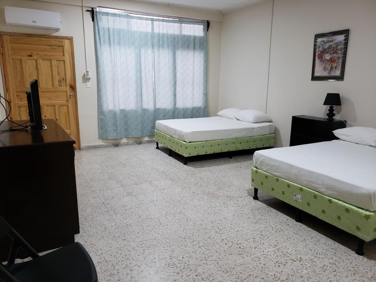 Hotel El Dorado 拉塞瓦 外观 照片